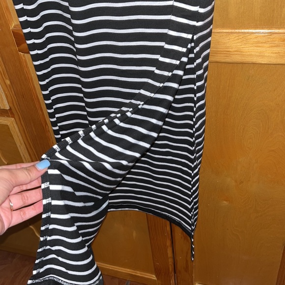 🛍️2/$10‼️🛍️Shein maternity dress - Picture 6 of 6